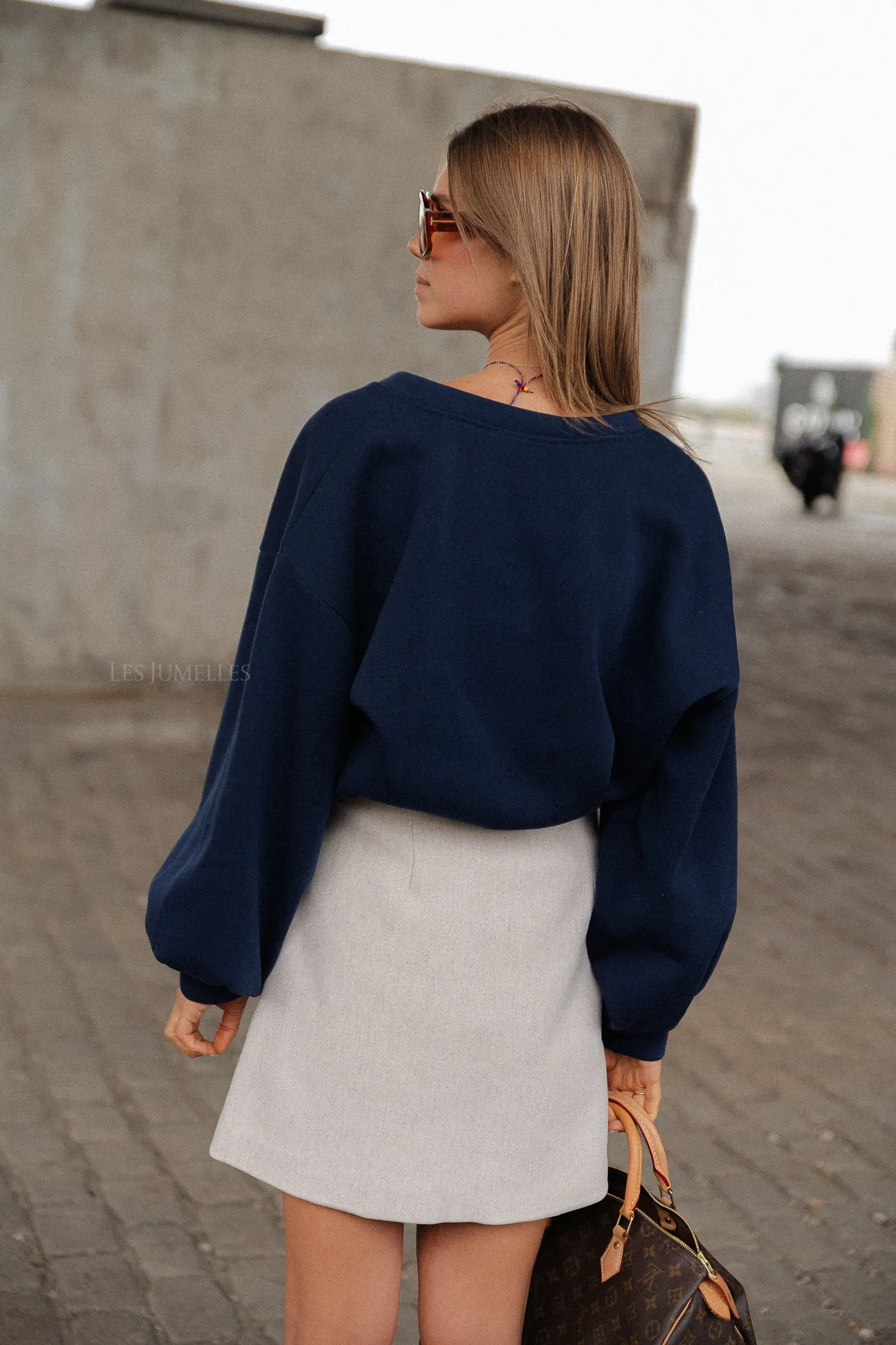 Faye V-neck sweater navy