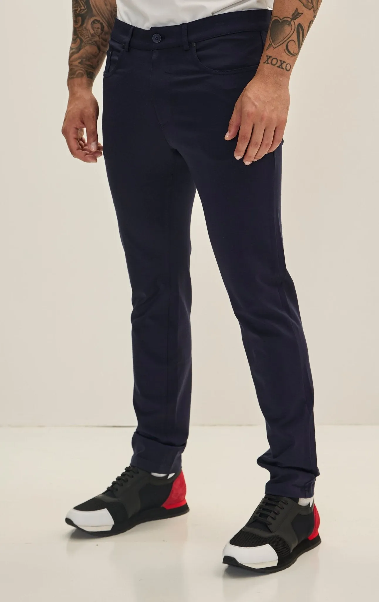 Lightweight Fitted Casual Pants - Navy