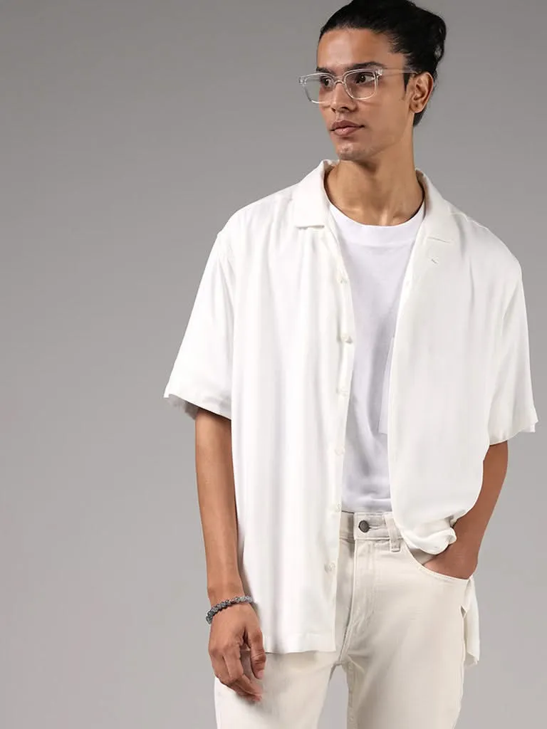 Nuon Off White Solid Relaxed-Fit Shirt