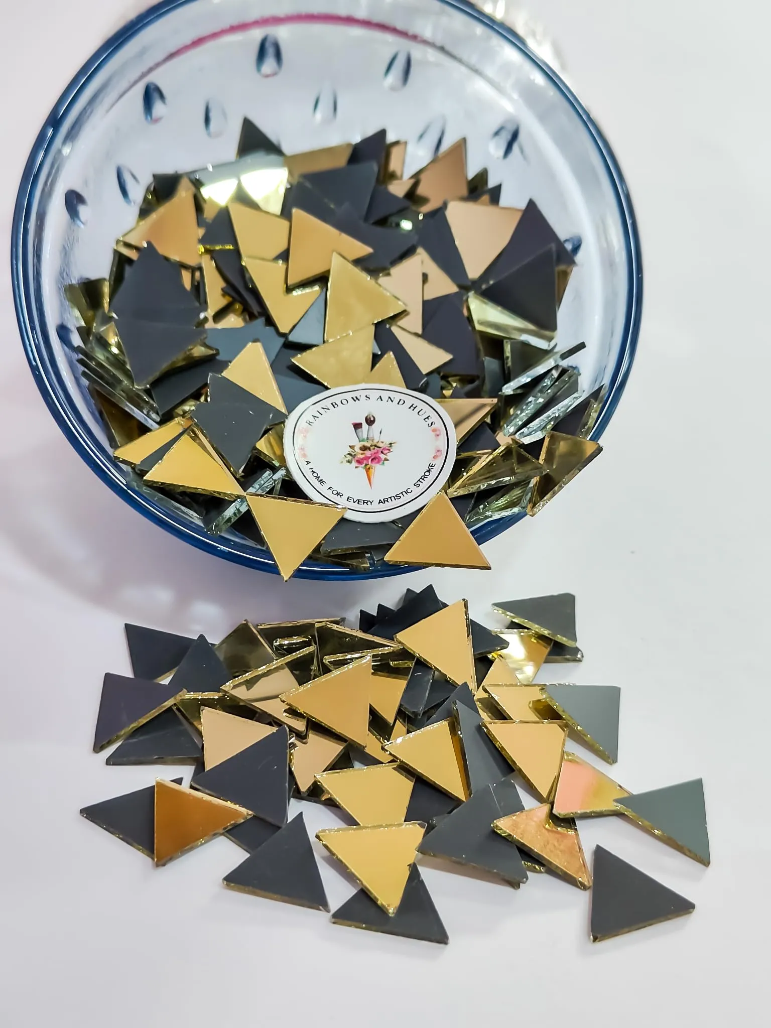 R&H Craft Mirrors Gold Triangle Shape 100 Grams for LIPPAN Art, Mirror Art, MUD and Mirror Art, Craft, Mosaic Art, Home Decorations ETC (2 CM)